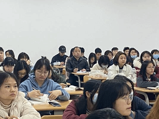 说明: 68BE7F2CBC73EFAA7ACE016D94099071